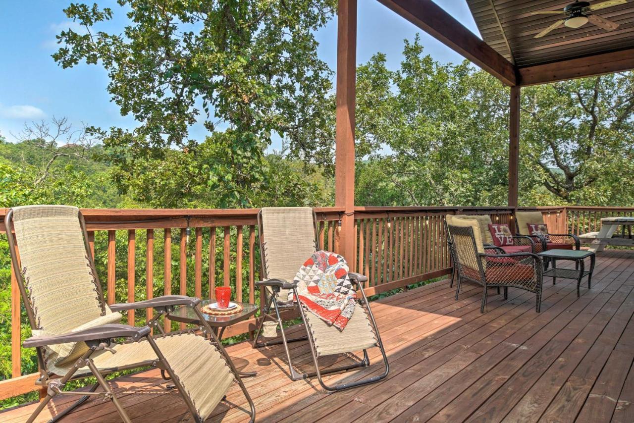 Branson West Cabin With Pool Access And Golfing Extérieur photo