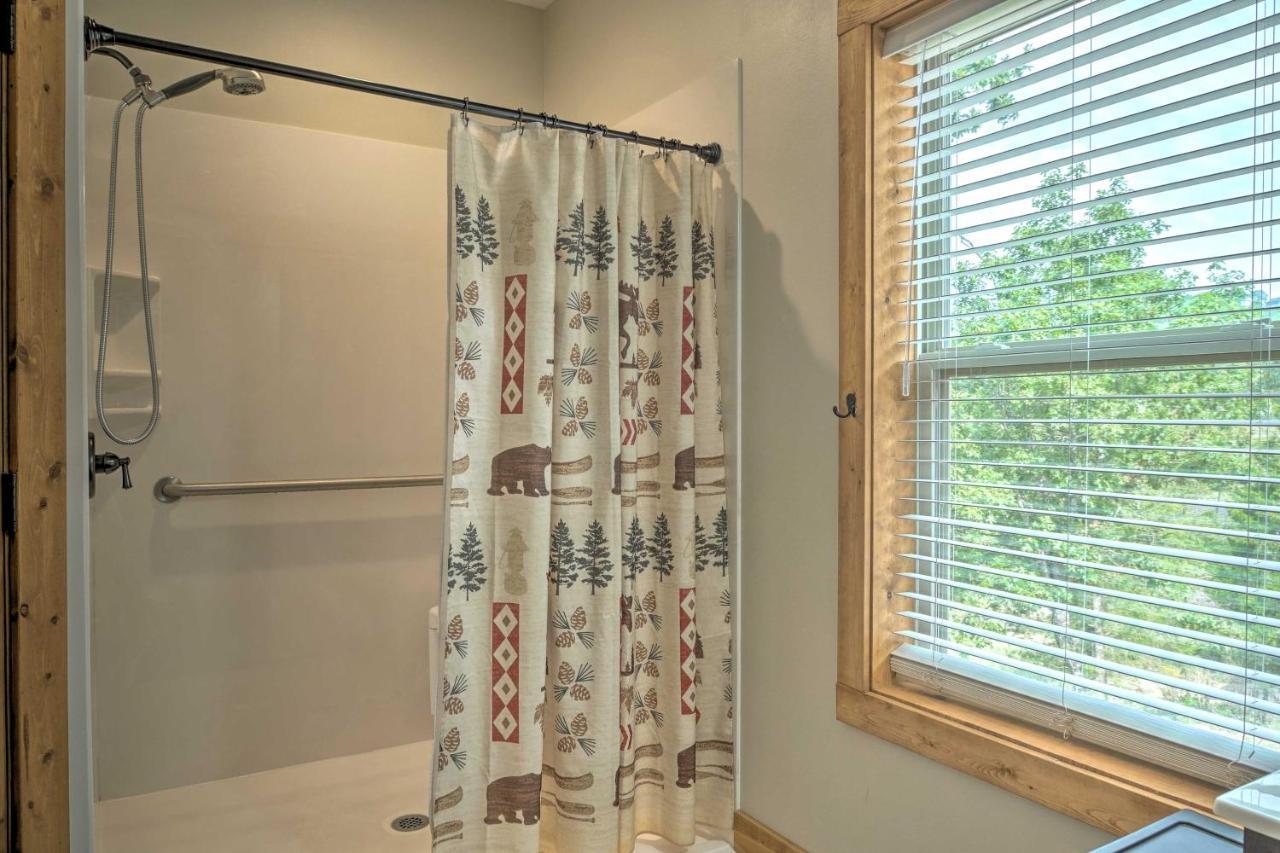 Branson West Cabin With Pool Access And Golfing Extérieur photo