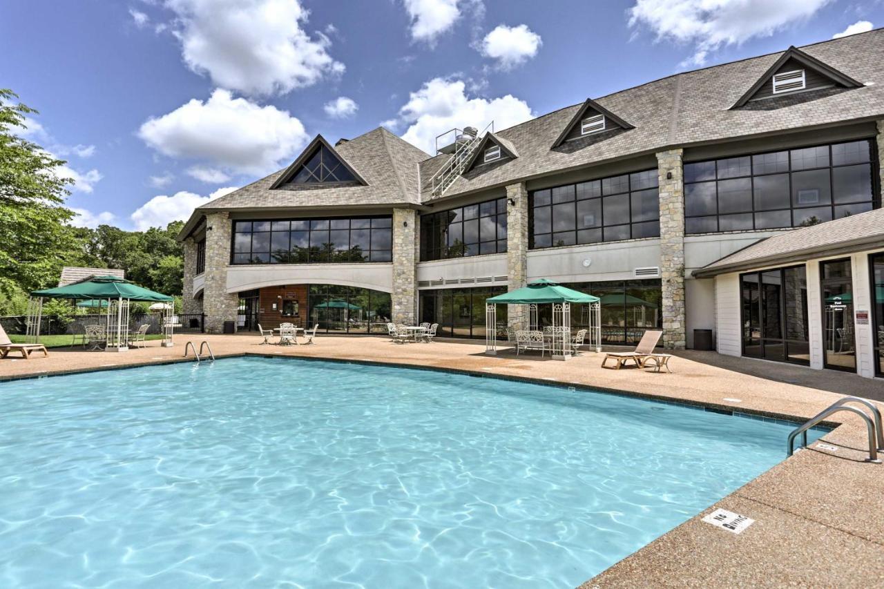Branson West Cabin With Pool Access And Golfing Extérieur photo